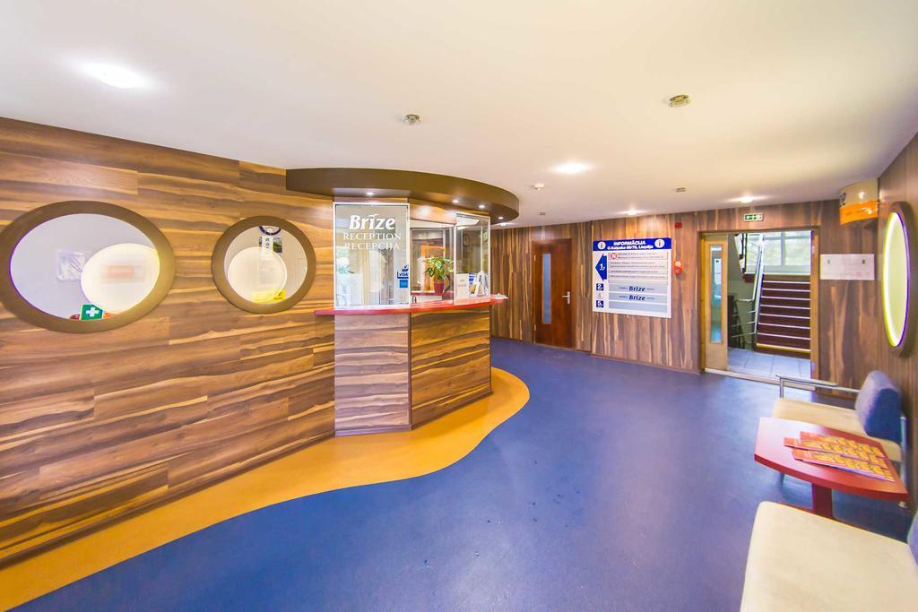 Hostel Brize Liepāja Exteriör bild
