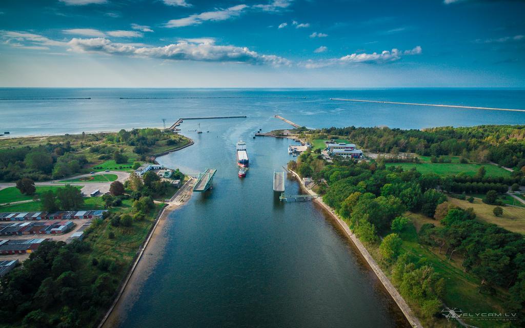 Hostel Brize Liepāja Exteriör bild
